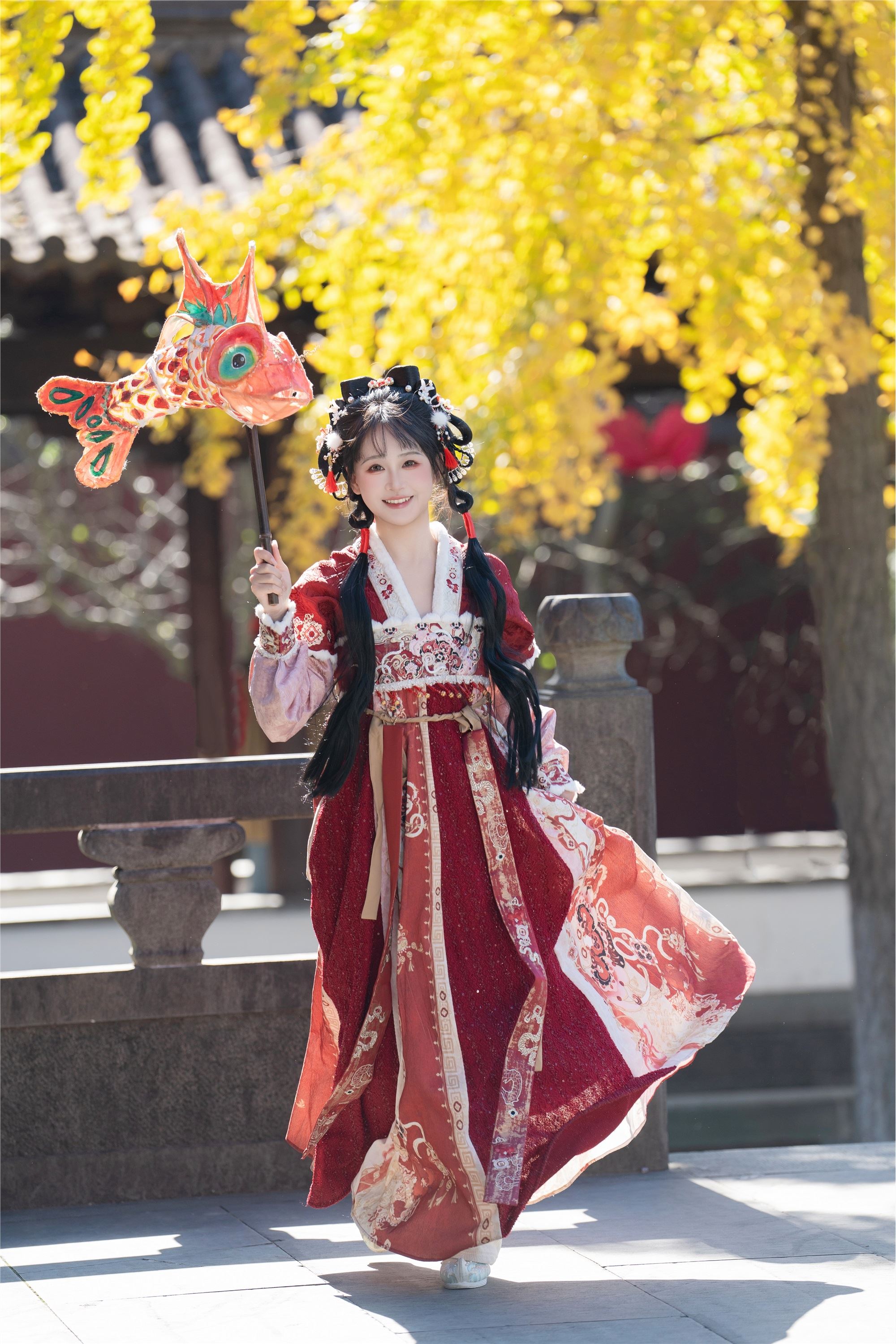 YITUYU艺图语 2025.01.31 提前过蛇年了 湫一只岁岁